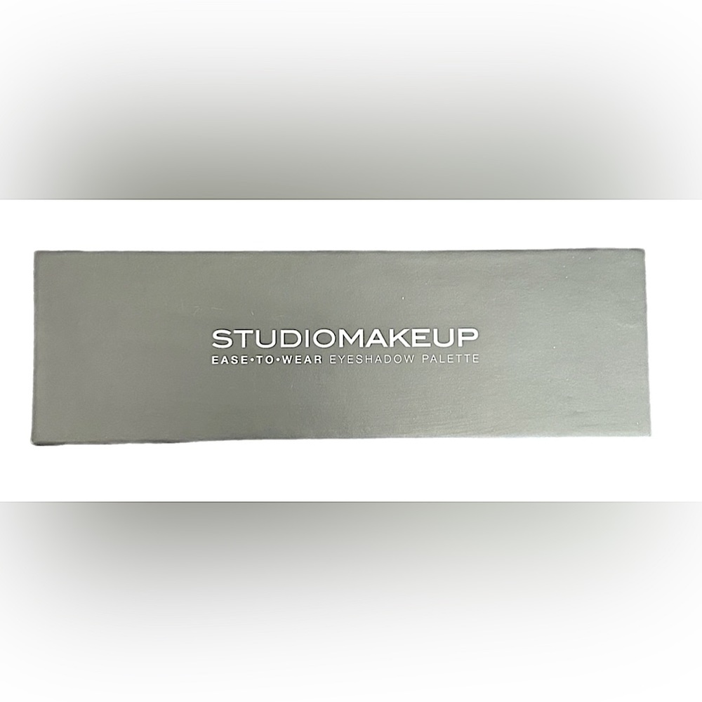 STUDIOMAKEUP EASE•TO•WEAR EYESHADOW PALETTE